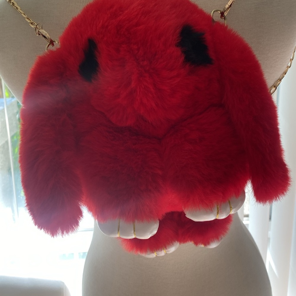 RED RABBIT 🐇 CHAIN BACKPACK 🎒 - Picture 2 of 8